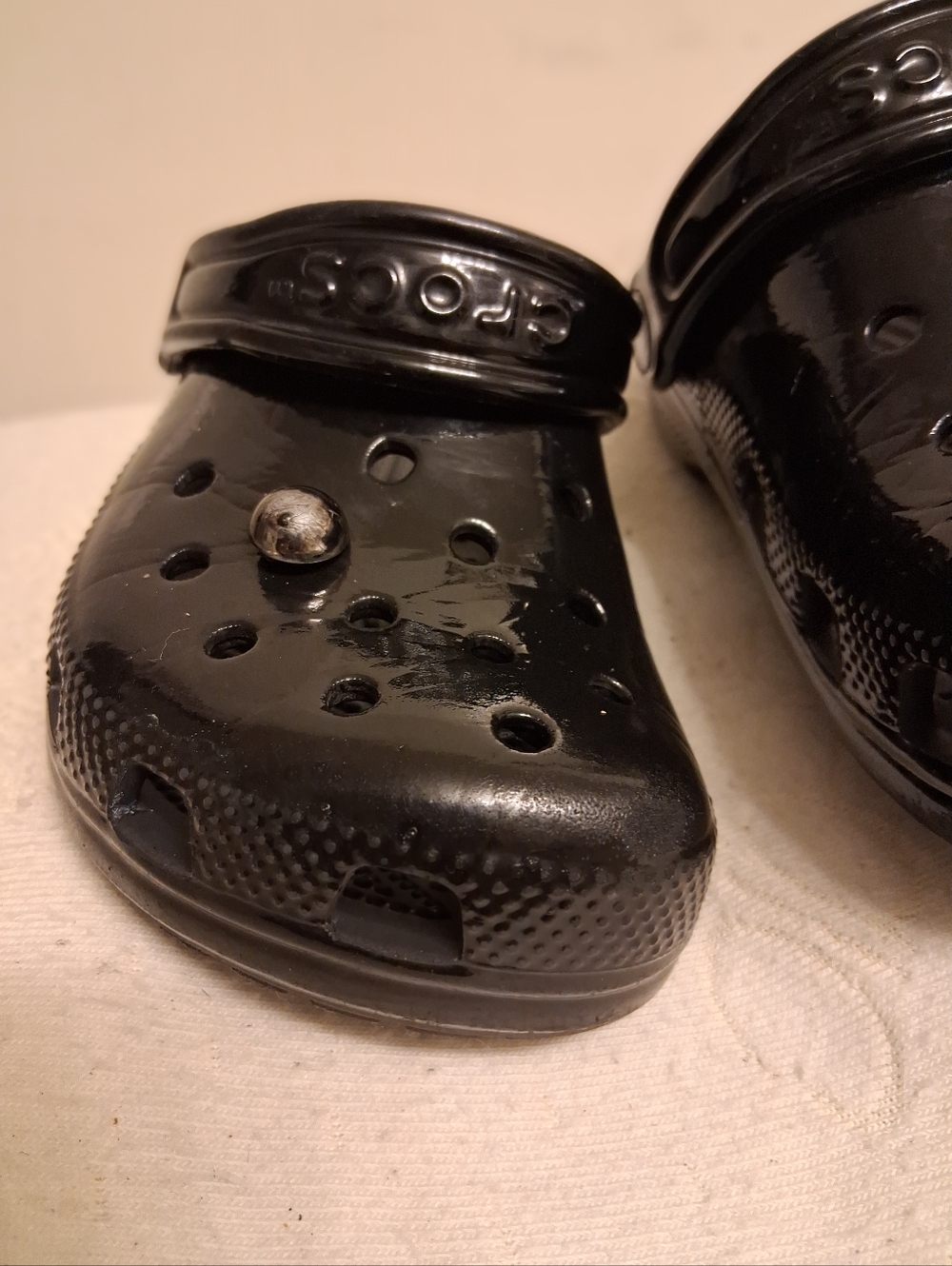 Kids Black Slip-On CROCS Clogs SizeJ1 - Picture 2 of 16